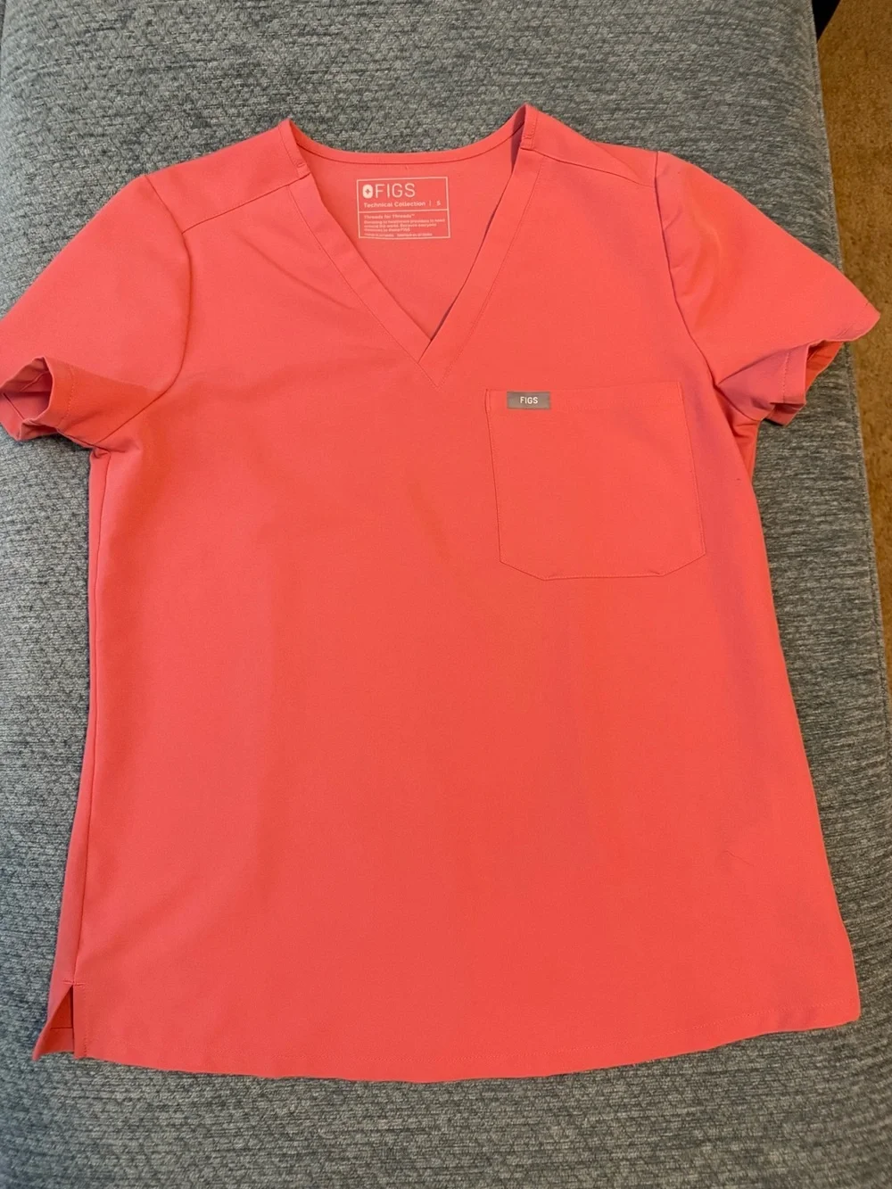 FIGS Coral Scrub Set in Coral Pink - V-Neck Top & Utility Pants - Picture 2 of 10